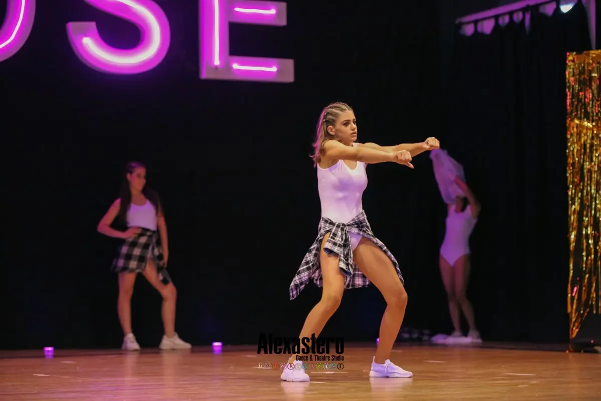 Alexastero Dance (4)