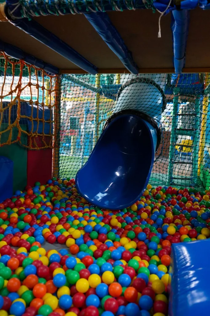 KIDSWORLD PLAYCENTER (14)